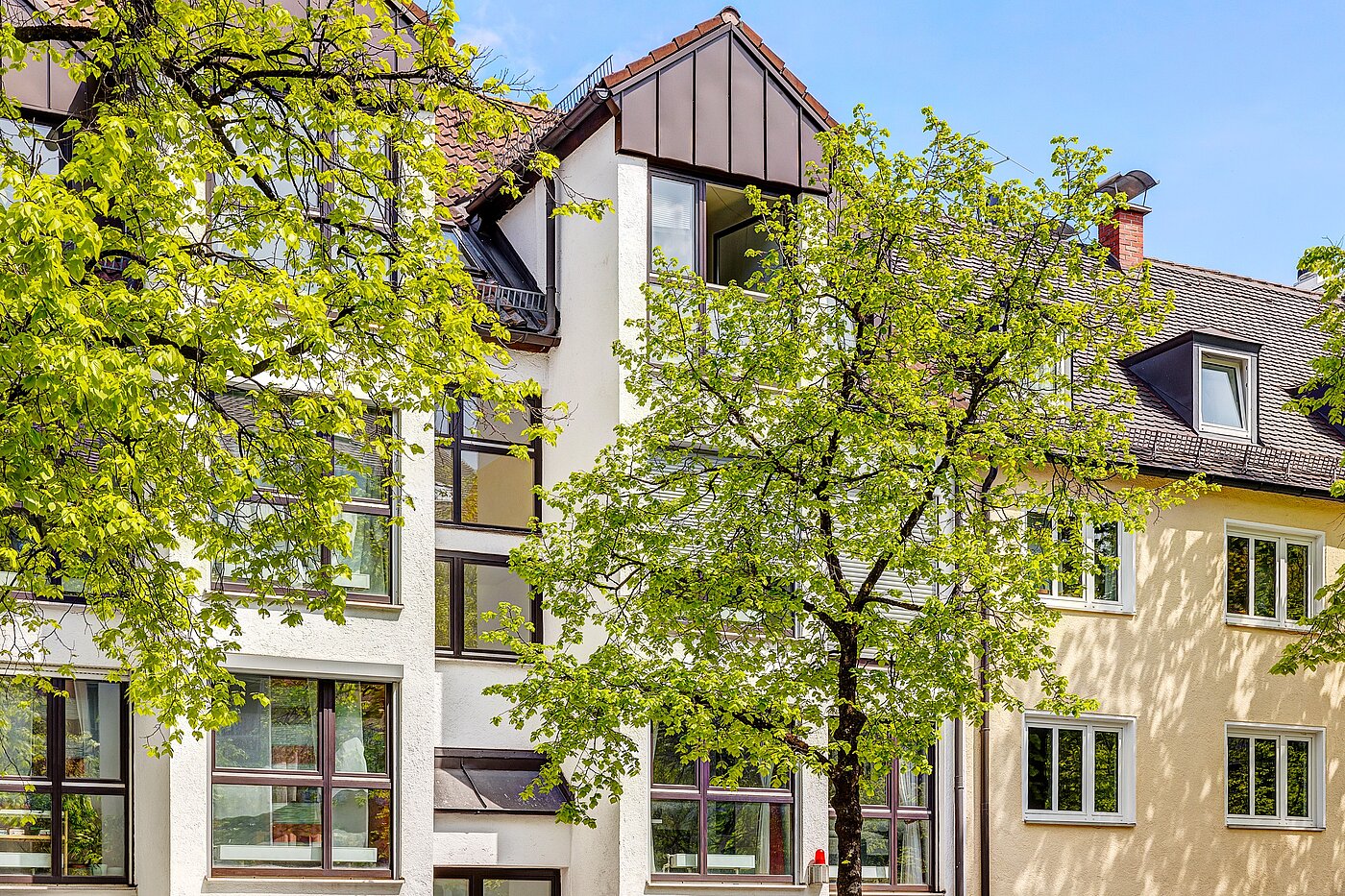 多层公寓 与 3 房间 | München-Schwabing | 2202ML12 | Frontansicht