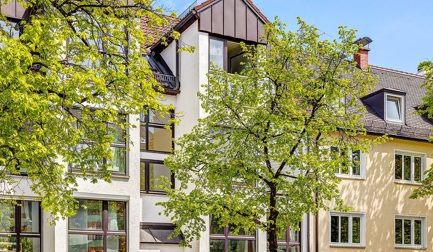 多层公寓 与 3 房间 | München-Schwabing | 2202ML12 | Frontansicht