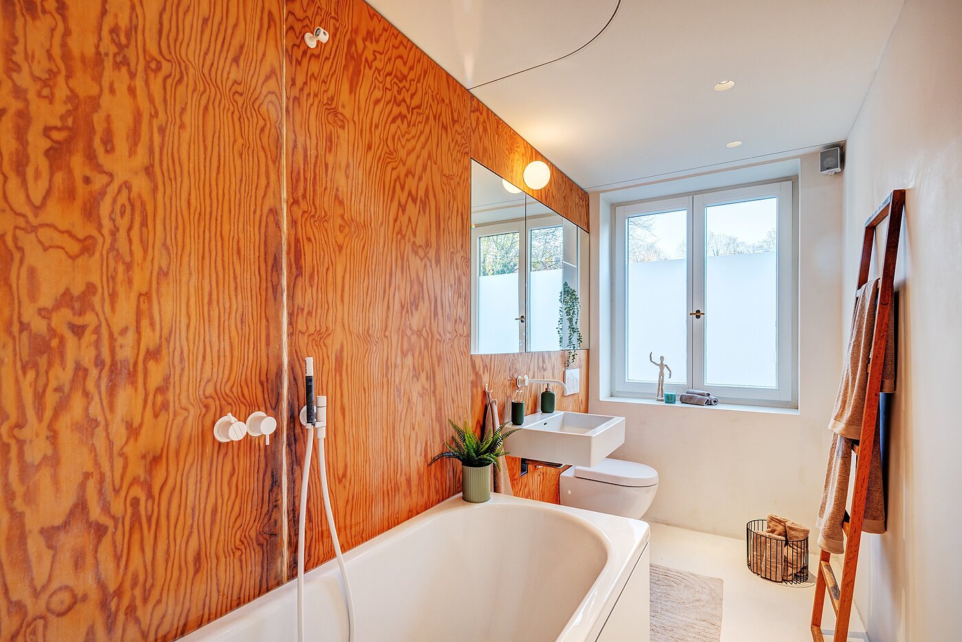 多层公寓 与 2.5 房间 | München-Au | 703111 | Bad