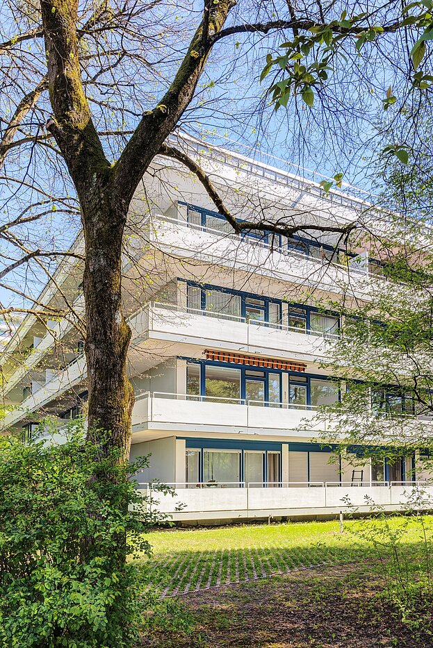 多层公寓 与 3.5 房间 | München-Bogenhausen | 703052 | Gepflegtes Objekt