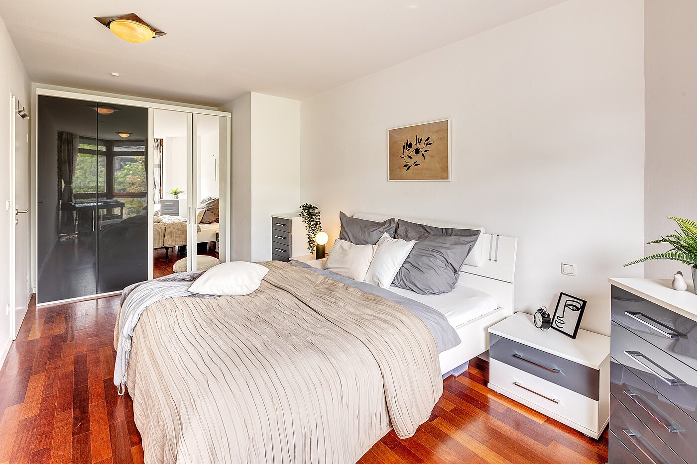 多层公寓 与 3 房间 | München-Schwabing | 2202ML12 | ...sehr schön hell