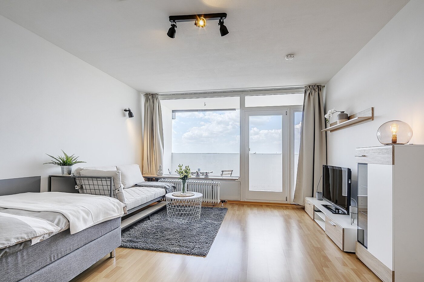 多层公寓 与 1 房间 | München-Moosach | 1903ML3