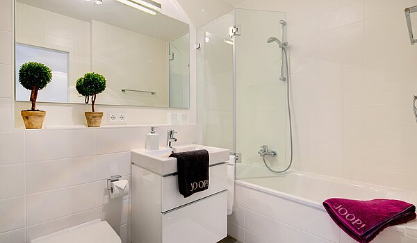 多层公寓 与 2 房间 | München-Maxvorstadt | 70023 | Bad mit Badewanne...