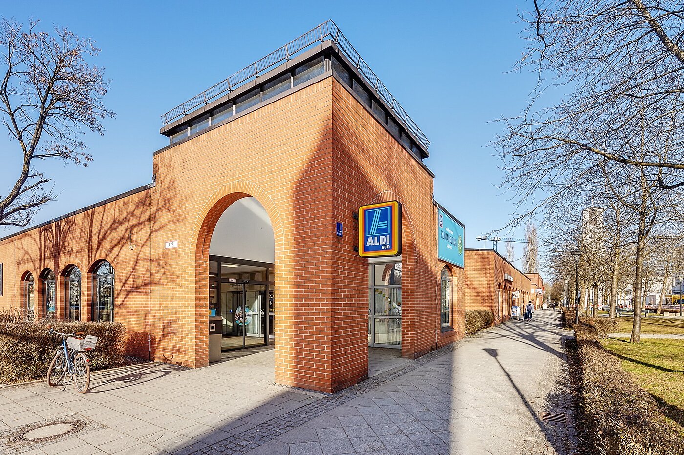 多层公寓 与 1 房间 | München-Perlach | 2102ML1 | Supermärkte und...