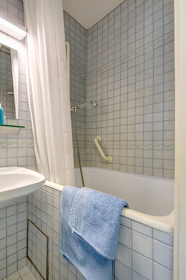 多层公寓 与 1 房间 | München-Maxvorstadt | 2105ML7 | ...mit Badewanne