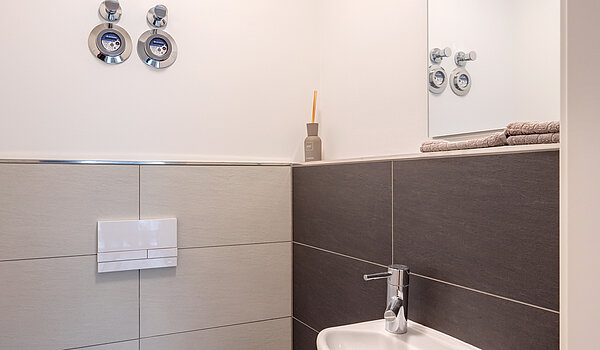 顶层公寓 与 2 房间 | München-Bogenhausen | 70385 | Gäste-WC