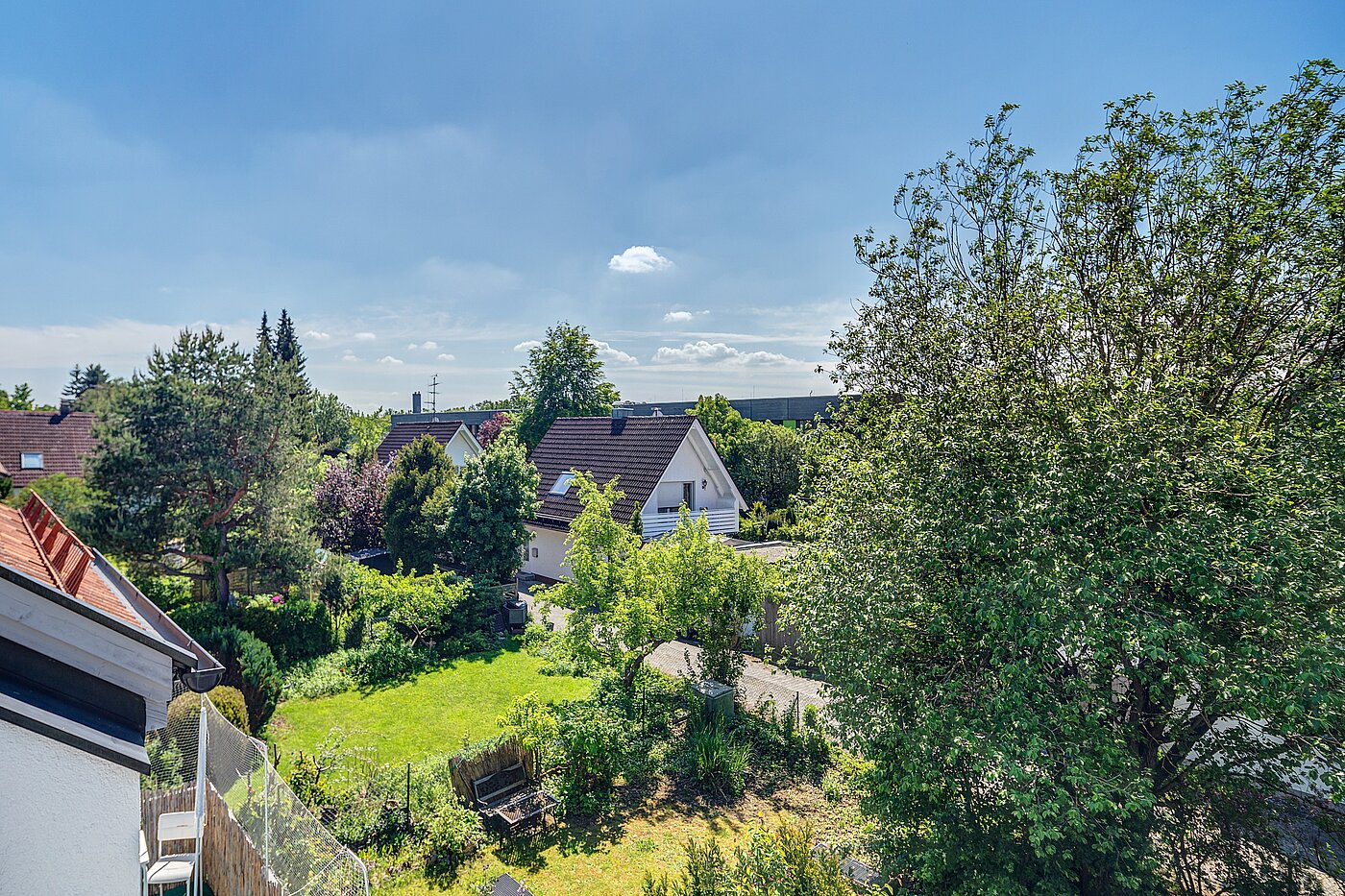 多层公寓 与 2 房间 | Neubiberg | 70129 | Schöne Aussichten