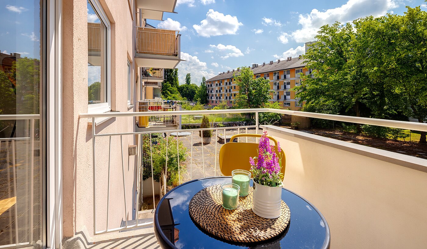 多层公寓 与 3 房间 | München-Obergiesing | 70028 | Gemütlicher West-Balkon mit...