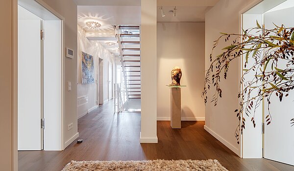 多层公寓 与 5 房间 | München-Maxvorstadt | 1807ML1 | Stilvoller Eingang