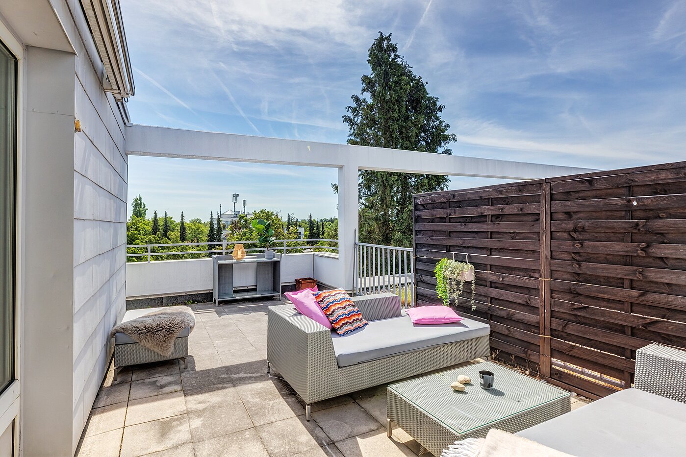 露台公寓 与 3.5 房间 | München-Berg am Laim | 123456 | Dachterrasse