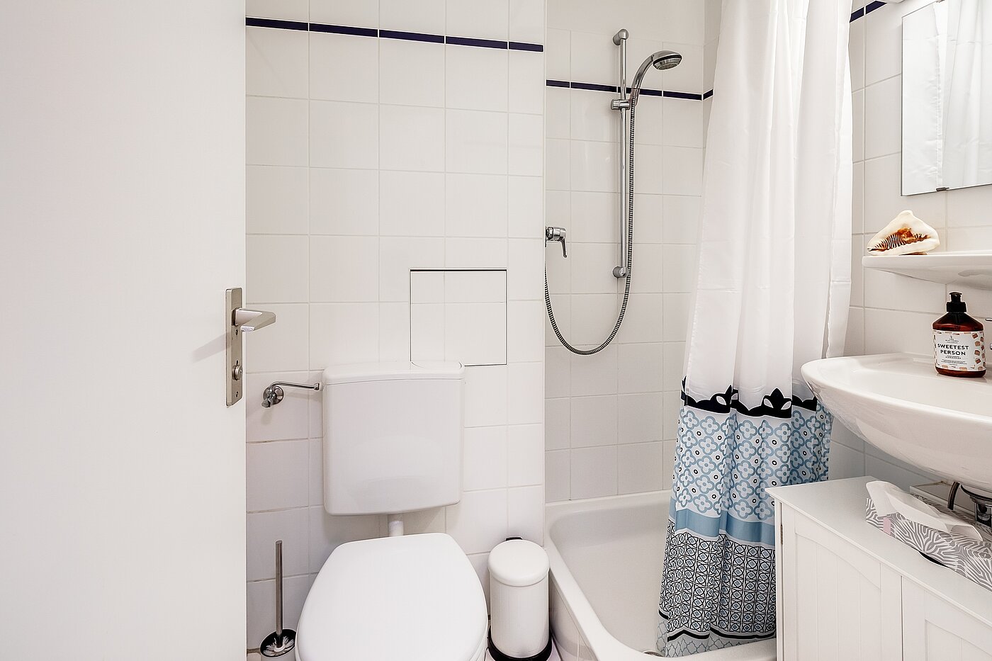 多层公寓 与 1 房间 | München-Schwabing | 70475 | ...mit Dusche