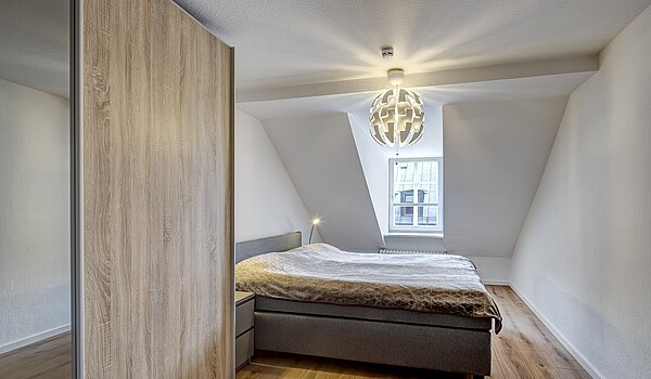 阁楼公寓 与 4.5 房间 | München-Ludwigsvorstadt | 70461 | Schlafen 2
