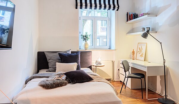 多层公寓 与 1.5 房间 | München-Neuhausen | 70473