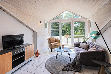 Solln：舒适的两居室顶楼公寓——空置