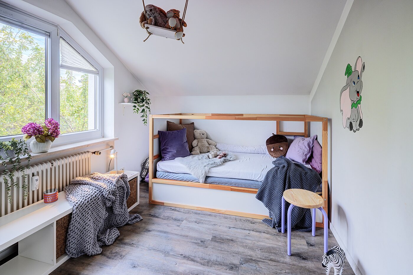 阁楼公寓 与 3 房间 | Karlsfeld | 70217 | ...Kinderzimmer