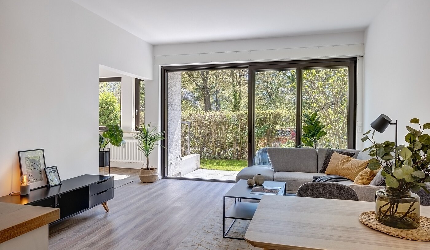 多层公寓 与 2.5 房间 | München-Obermenzing | 700191 | Wohnzimmer mit Zugang zur Terrasse...