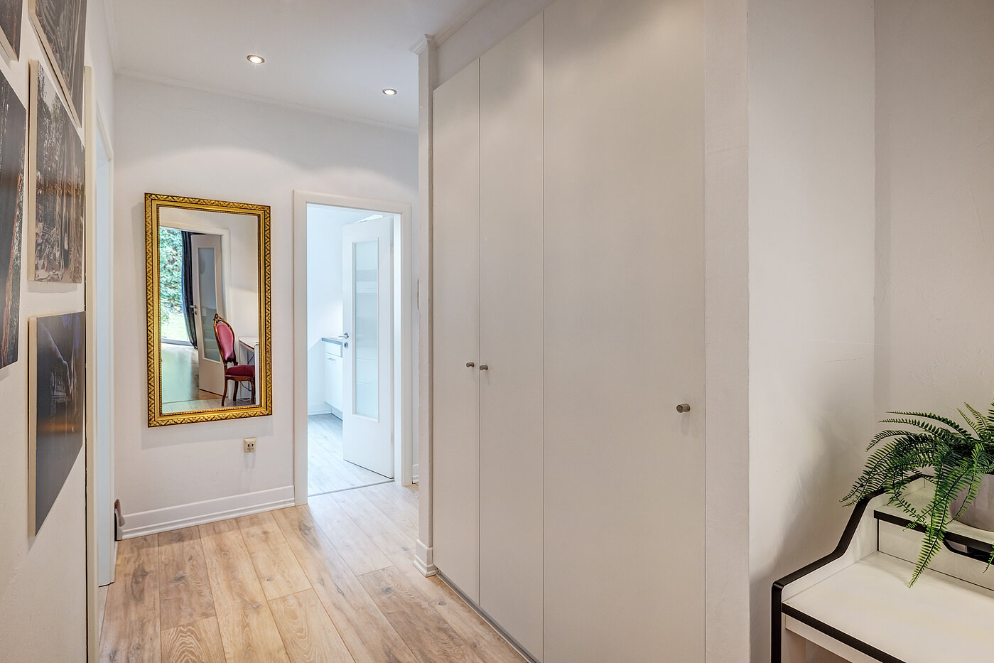 一楼公寓 与 2 房间 | München-Schwabing | 70394 | Flur