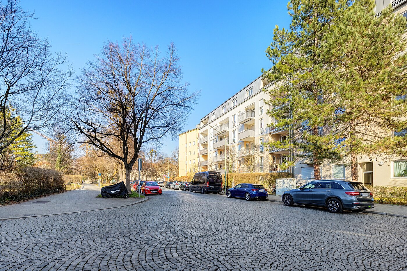 公寓 与 1 房间 | München-Schwabing | 70200 | Ansicht von der Straße aus