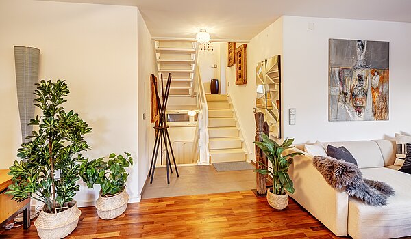 排角屋 与 3 房间 | Kreuth | 70037 | Offenes Treppenhaus in den Wohnbereich