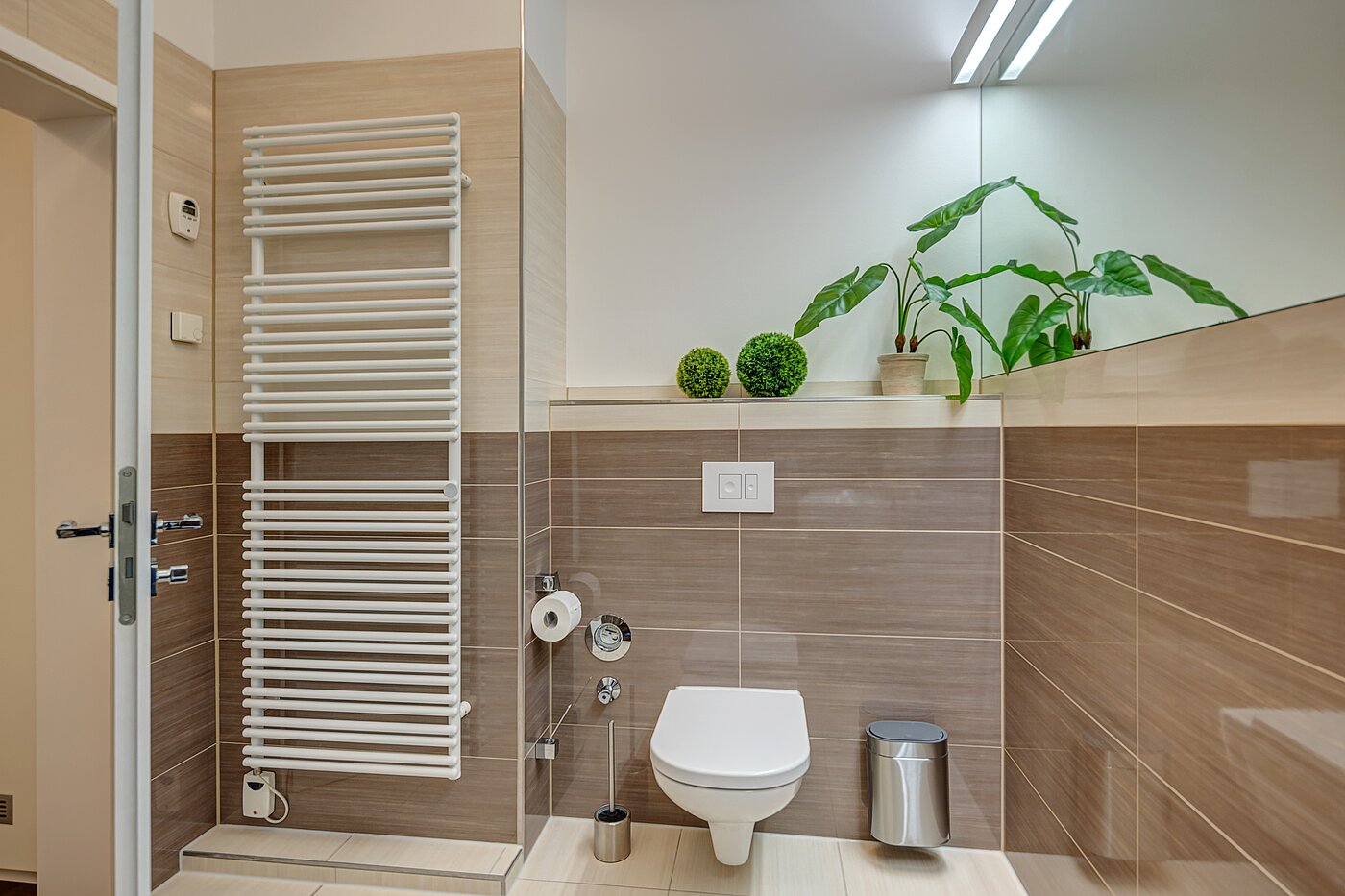 多层公寓 与 1 房间 | München-Neuhausen | 70235 | ...und Handtuchheizkörper
