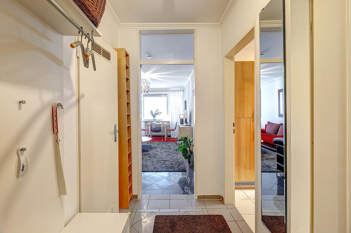 多层公寓 与 2 房间 | München-Milbertshofen | 701801 | Flur Richtung Wohnzimmer