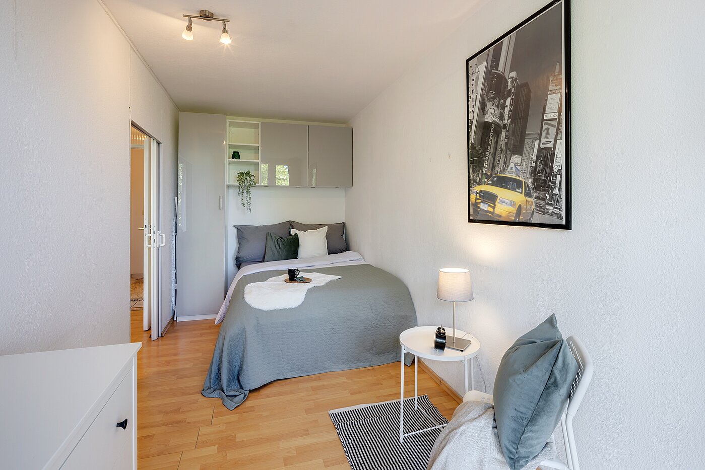 多层公寓 与 2 房间 | München-Sendling-Westpark | 2204ML2 | Schlafzimmer mit Zugang...