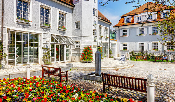 多层公寓 与 2 房间 | Haar | 70426 | ...doch zentral