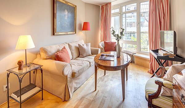 多层公寓 与 2 房间 | München-Maxvorstadt | 70480 | Wohnzimmer