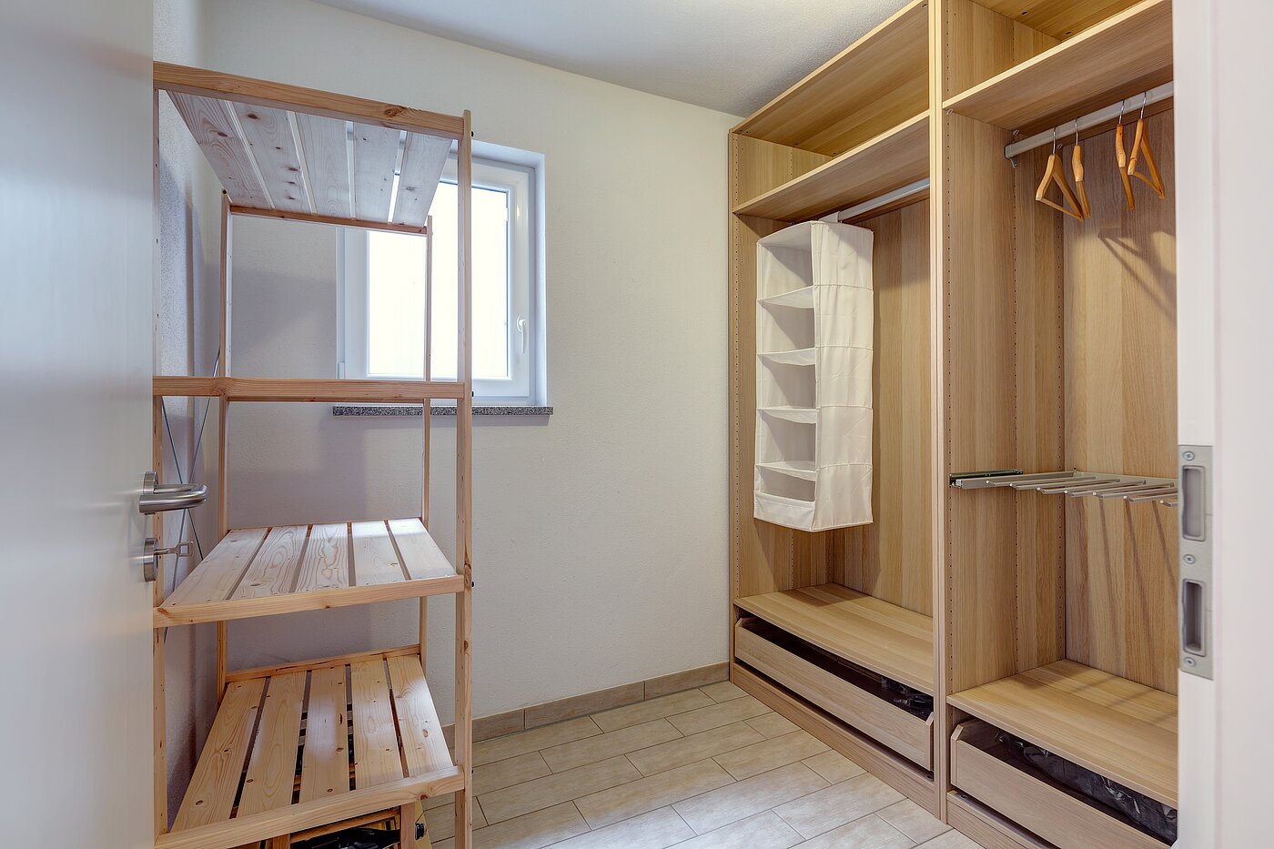 多层公寓 与 4 房间 | München-Forstenried | 2209ML6 | ...Ankleide