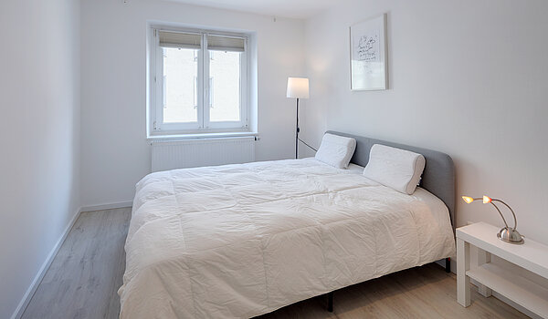 多层公寓 与 2 房间 | München-Sendling | 70414 | Großes Bett