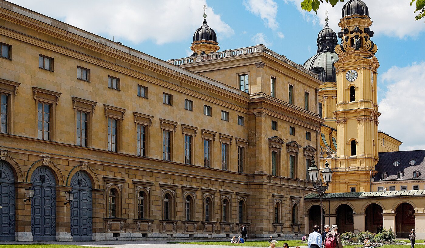 多层公寓 与 3 房间 | 70046 | Residenz München