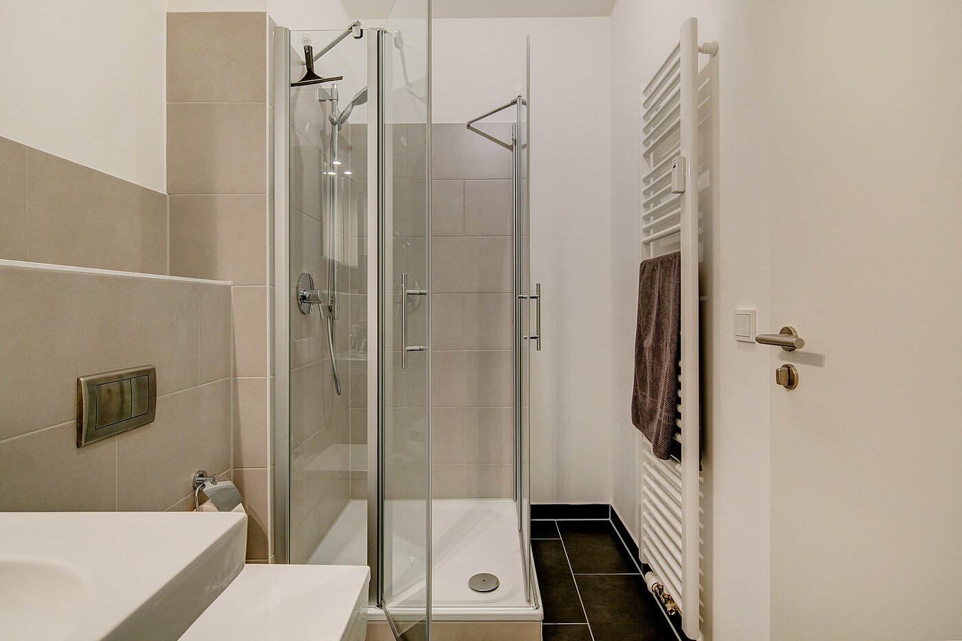 公寓 与 1 房间 | München-Ramersdorf | 70251 | ...Dusche