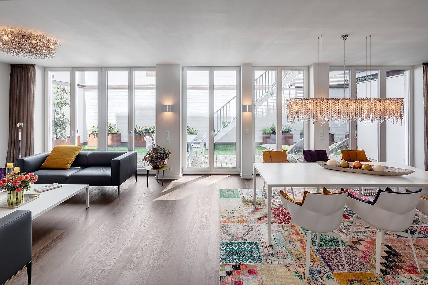 多层公寓 与 5 房间 | München-Maxvorstadt | 1807ML1 | Wohnen mit Blick ins Atrium