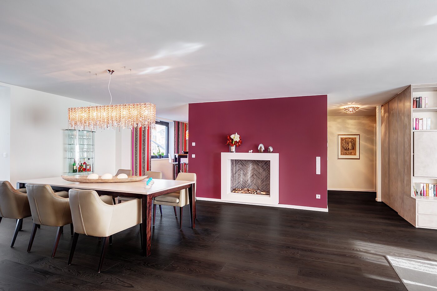 多层公寓 与 3 房间 | München-Schwabing | 1511ML1 | Essbereich mit Kamin