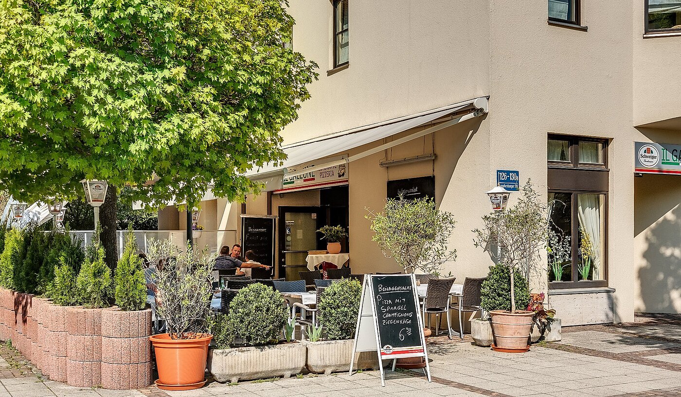 多层公寓 与 2 房间 | München-Neuhausen | 2003ML5 | Um die Ecke