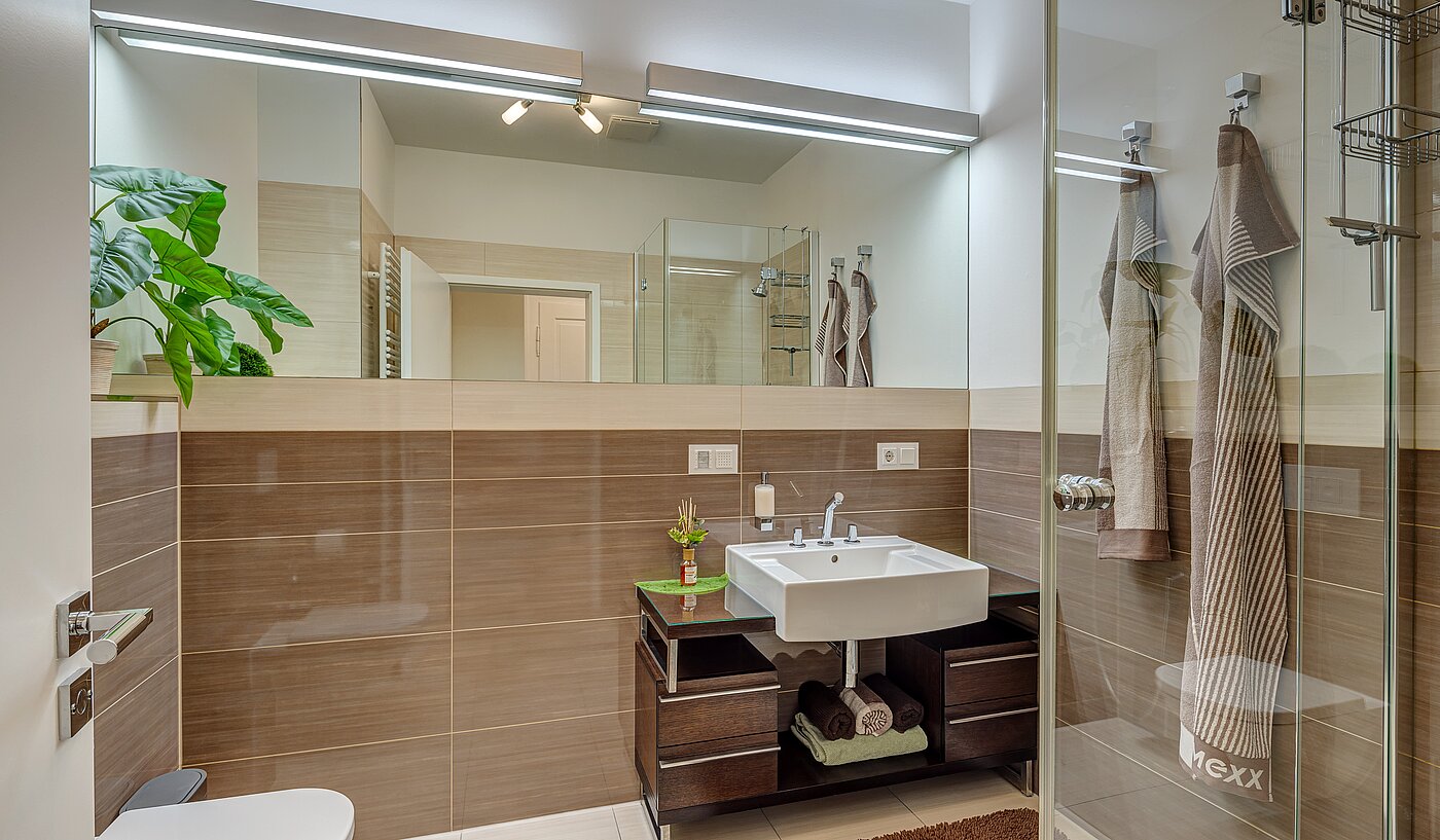 多层公寓 与 1 房间 | München-Neuhausen | 70235 | Bad mit Dusche...