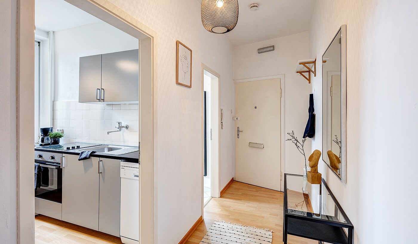 多层公寓 与 1 房间 | München-Schwabing | 701051 | Diele mit...