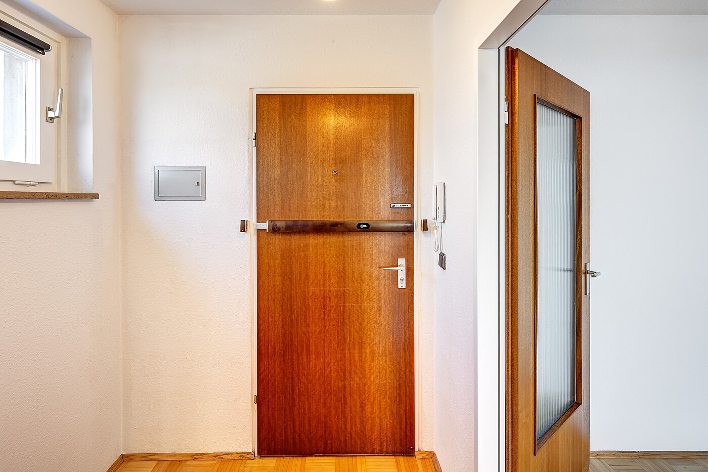 多层公寓 与 1 房间 | München-Laim | 70144 | Blick zur Eingangstür