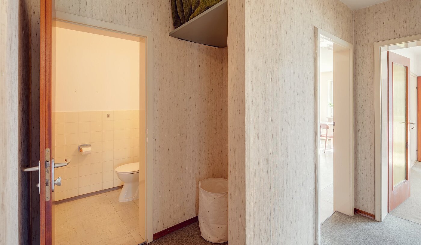 多层公寓 与 4 房间 | München-Hadern | 2003ML2 | Gäste-WC