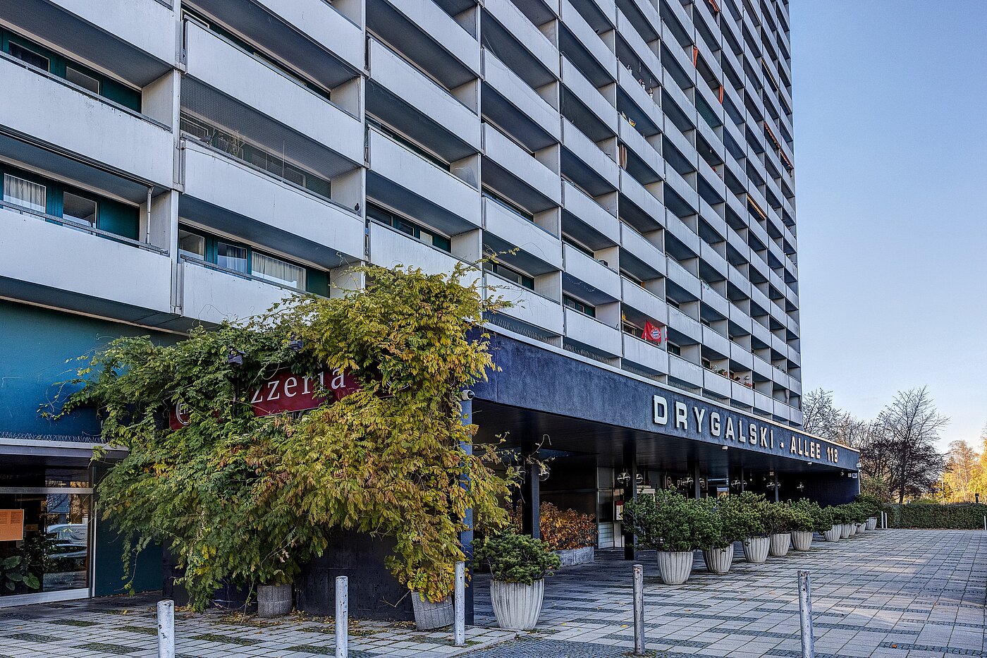 多层公寓 与 1 房间 | München-Forstenried | 2111ML1 | Hausansicht