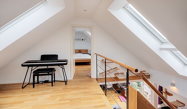 多层公寓 与 5 房间 | München-Neuhausen | 70140 | Lesegalerie