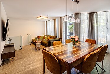 Milbertshofen：迷人的三居室公寓，带露台