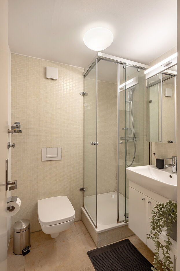 多层公寓 与 2 房间 | München-Solln | 70418 | ...mit Dusche