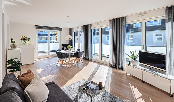 顶层公寓 与 2 房间 | München-Bogenhausen | 70385