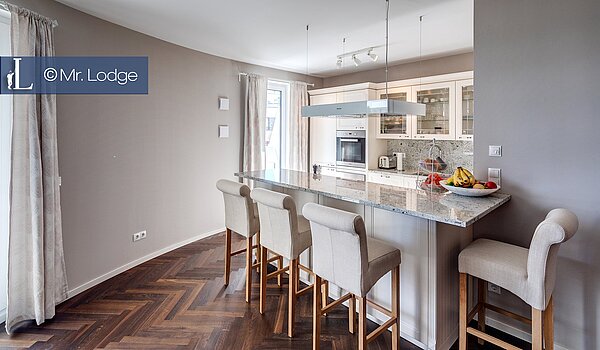 多层公寓 与 4 房间 | München-Berg am Laim | 1803ML3 | Theke