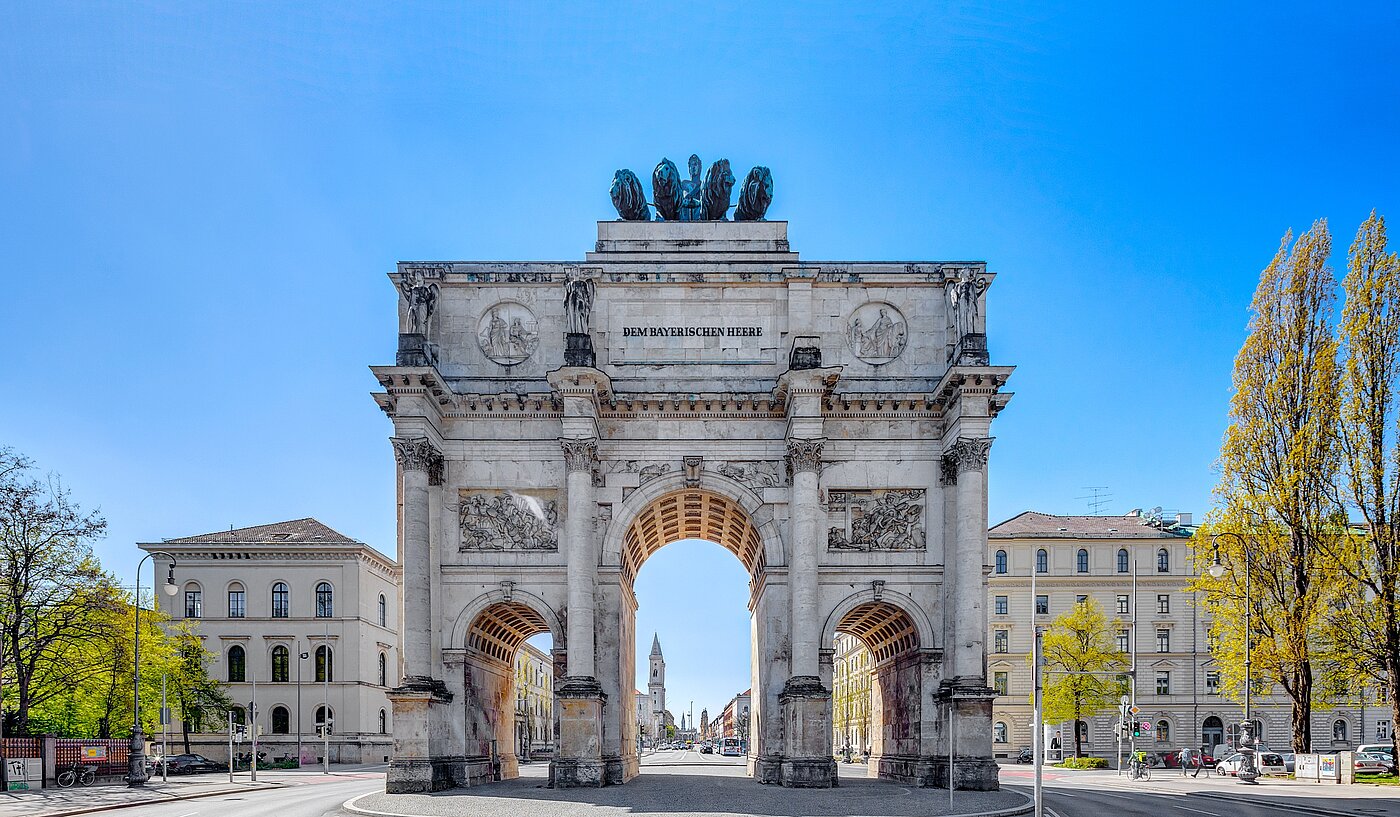 多层公寓 与 1 房间 | München-Maxvorstadt | 70165 | ...Geschichte...