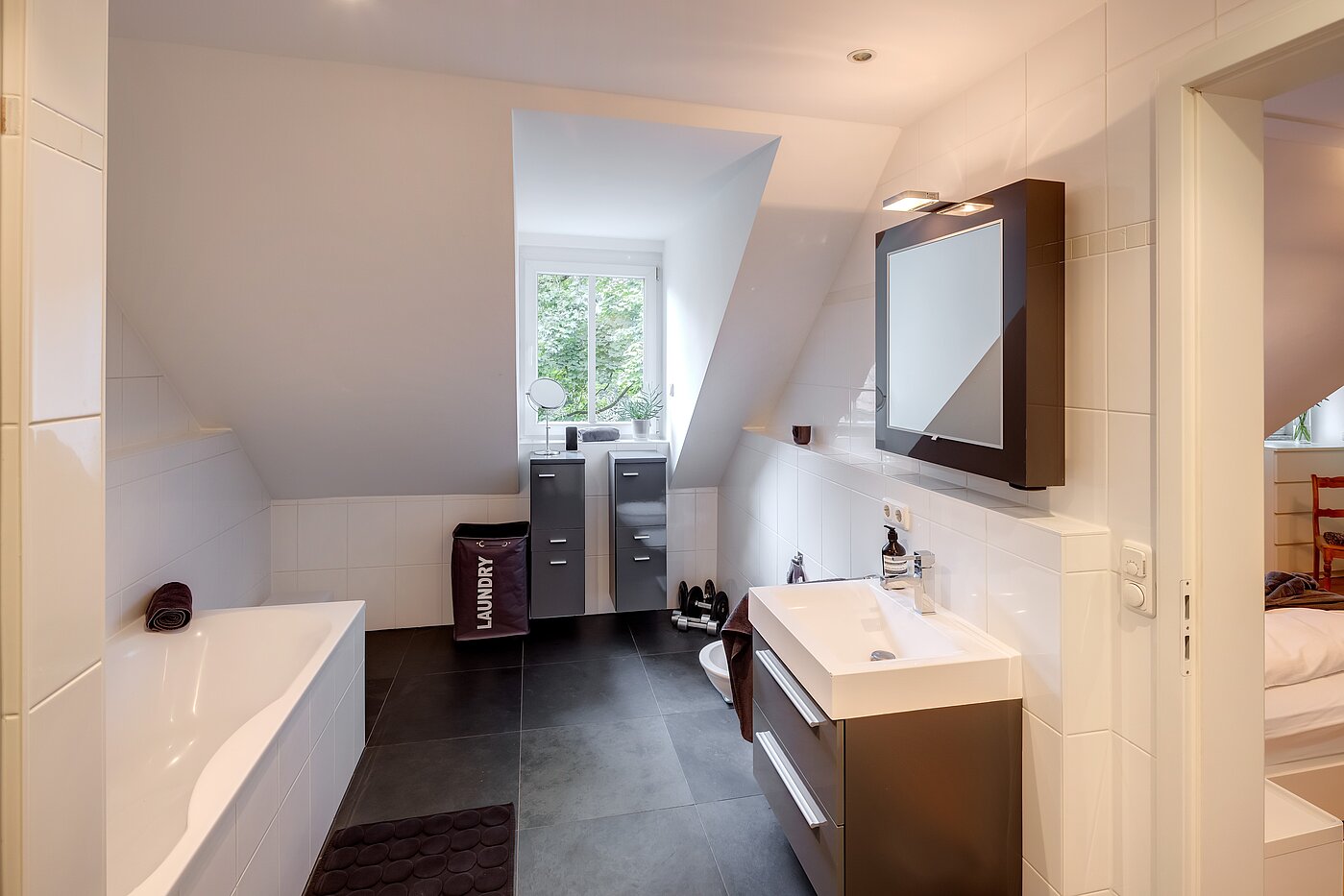 复式公寓 与 2.5 房间 | München-Solln | 701961 | Tageslichtbad mit...