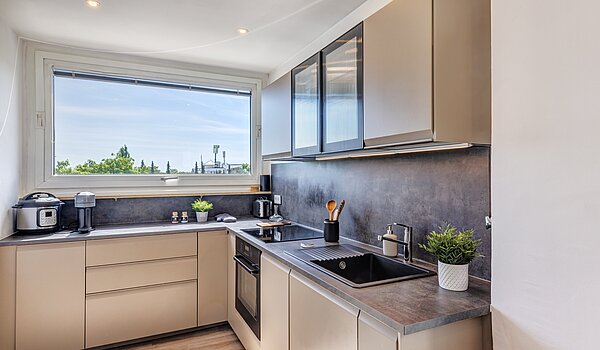 露台公寓 与 3 房间 | München-Berg am Laim | 704511 | Moderne Küche