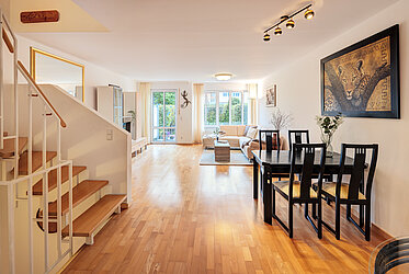 Waldperlach：三层时尚复式公寓，带阳光充足的西南花园——免费