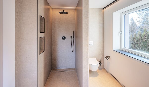 排角屋 与 6 房间 | München-Trudering | 70191 | ...bodengleicher Dusche.